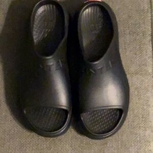 Women’s Hunter   Black Slide Sandals  Brand new in Box